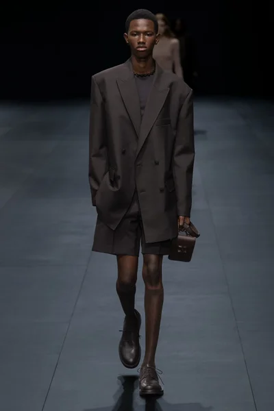 Look 44